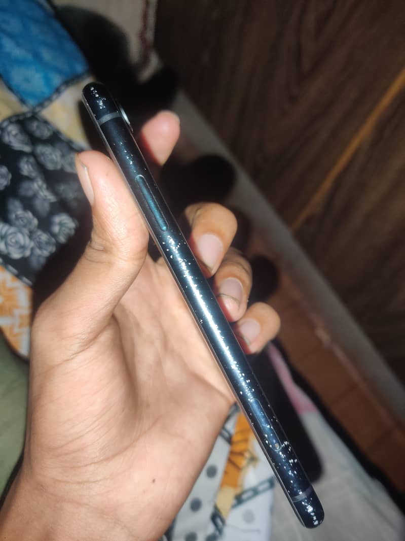 Apple iPhone XR 3