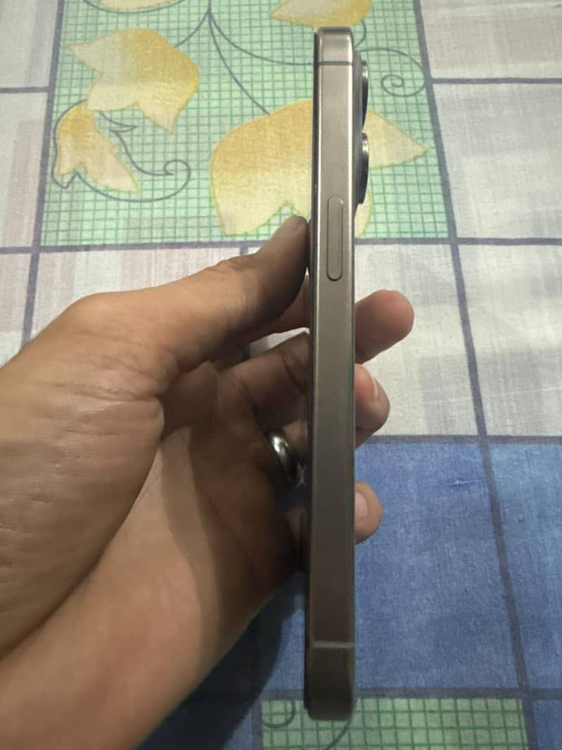 Iphone 15 pro 1