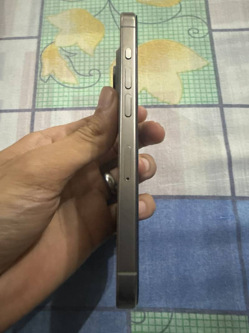 Iphone 15 pro 5