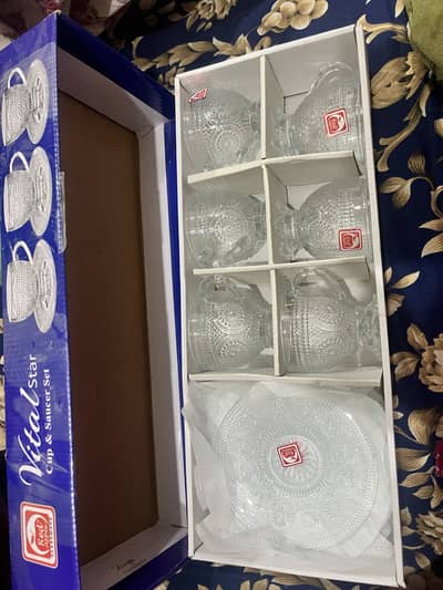 Cup & saucer set