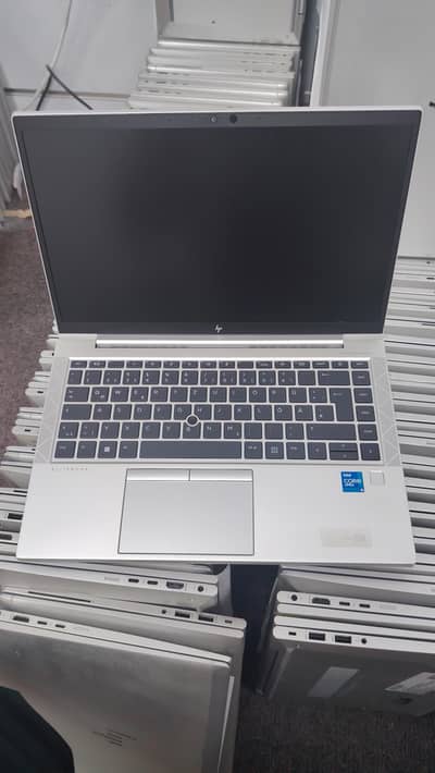 840g8 i7/11gn /16/512