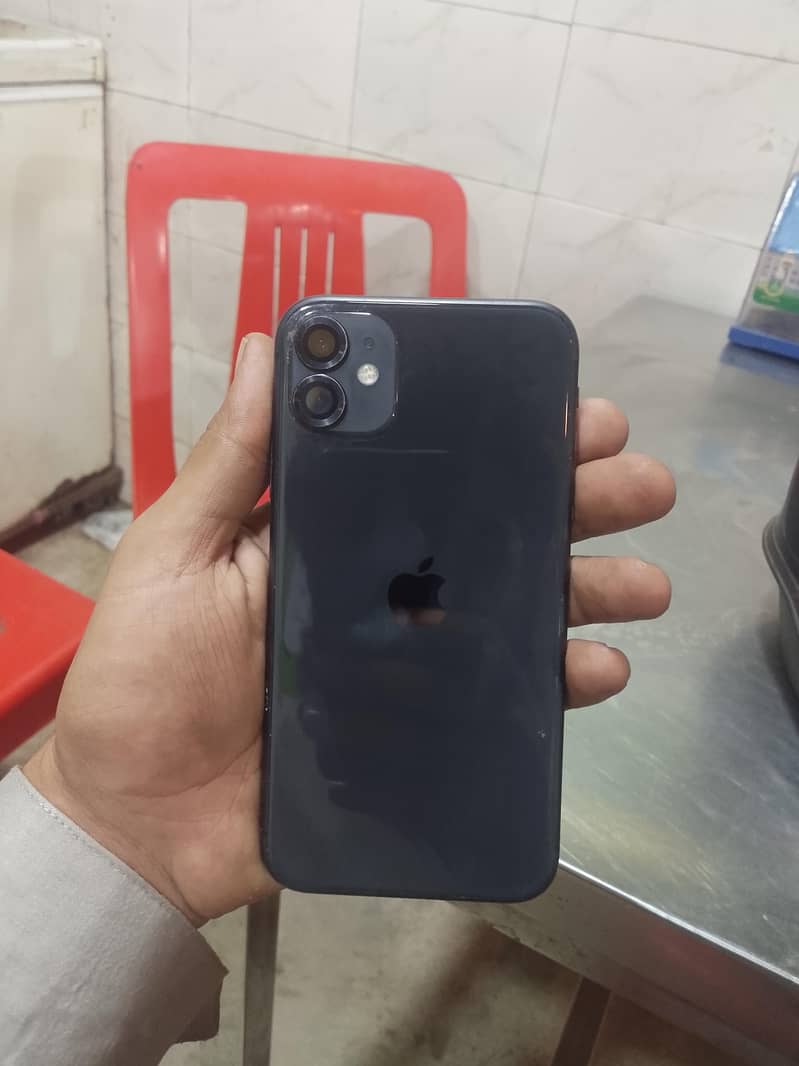 Apple iPhone 11 0
