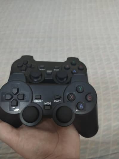 2.4G WIRELESS CONTROLLER GAMEPAD