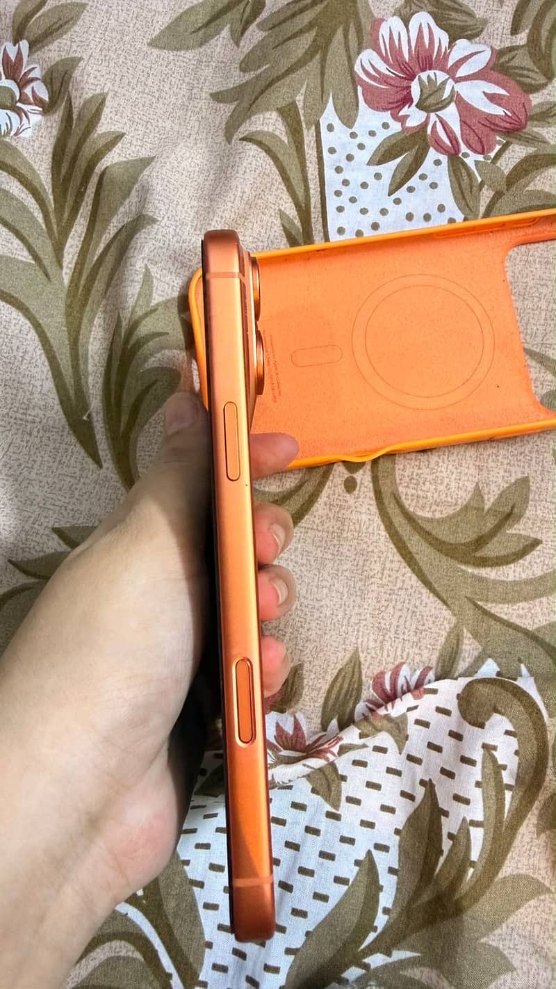 Apple iPhone 17 Pro Max 1