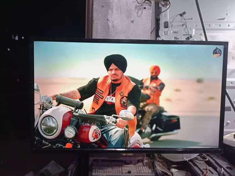 Samsung led 32" android smart led 3