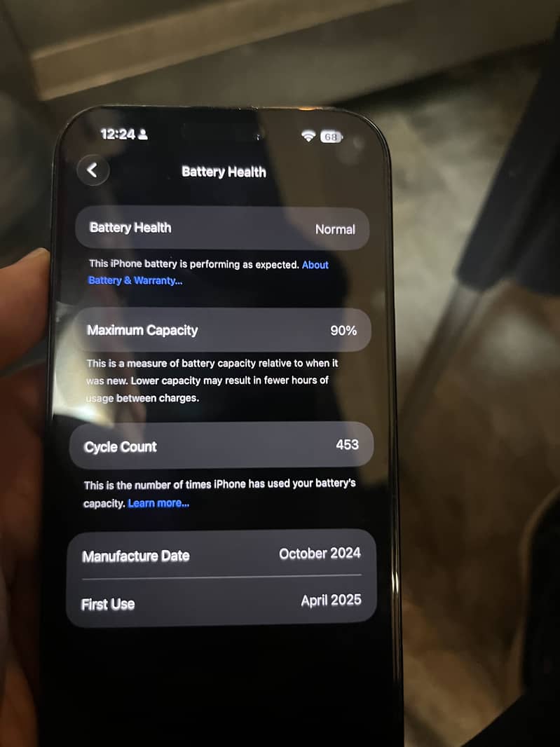 Apple iPhone 16 Pro Max 1