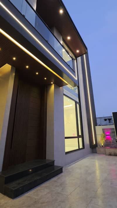 10MARLA BRAND NEW HOUSE FOR SALE