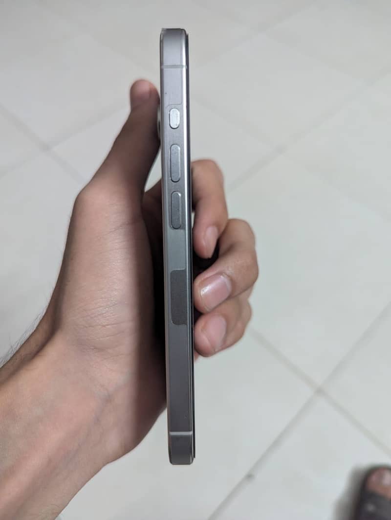 iPhone 15 Pro Jv 5