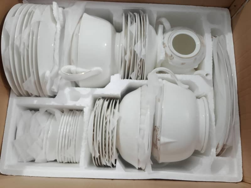 Crockery 10