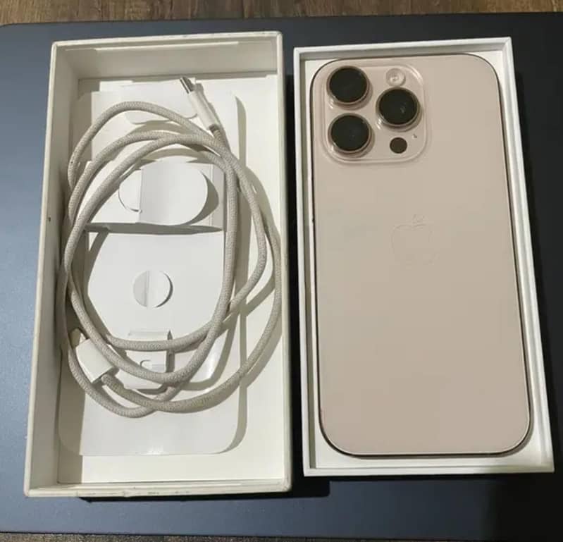 Apple iPhone 16 Pro Max 0