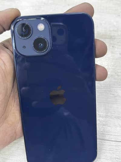 Apple iPhone 13