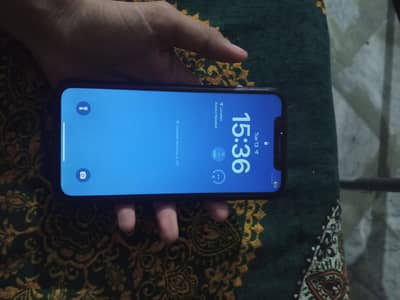 Apple iPhone XR