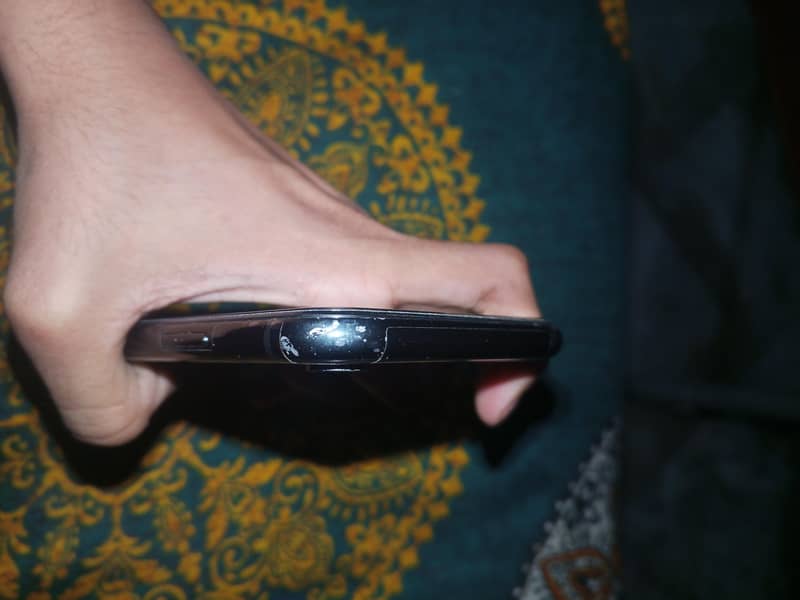Apple iPhone XR 6