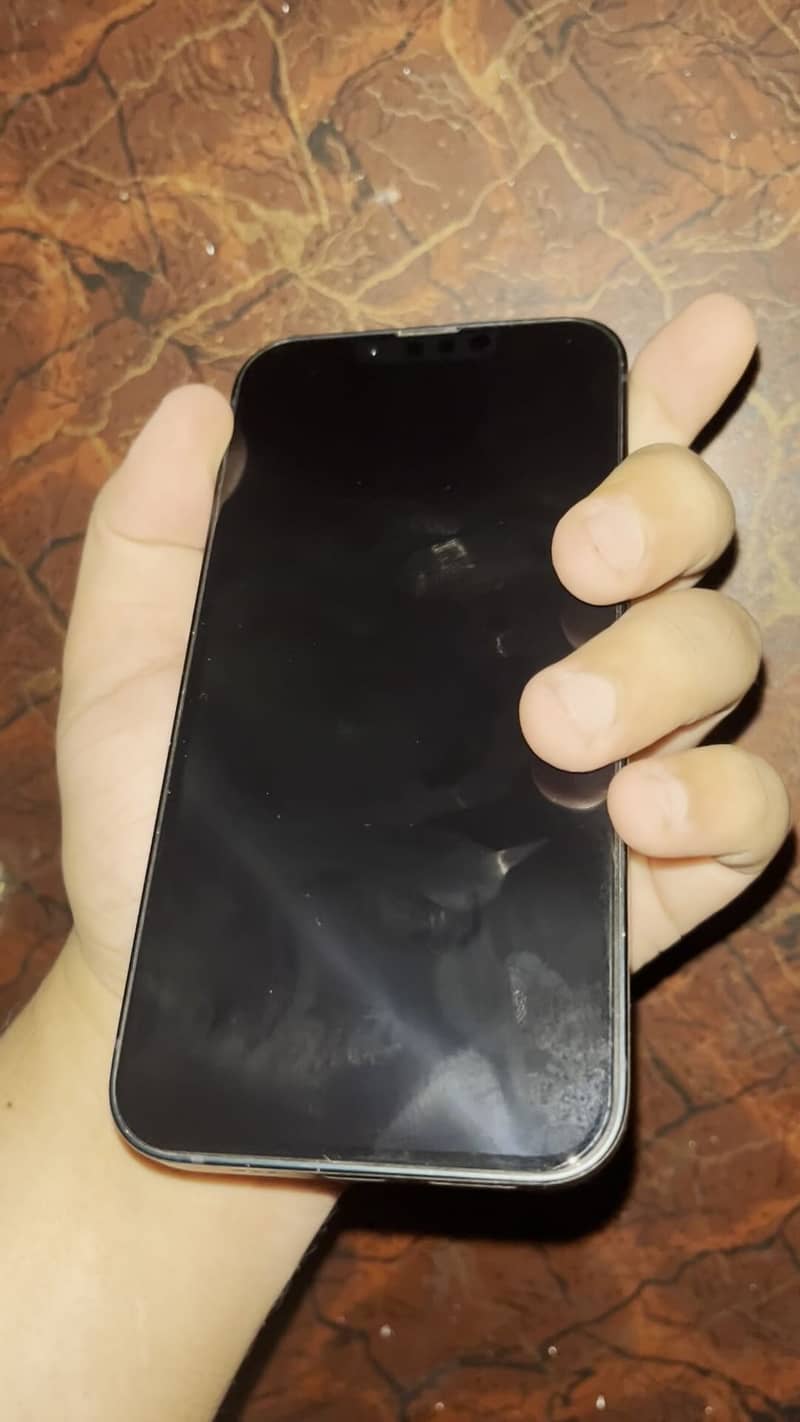 Apple iPhone 14 2