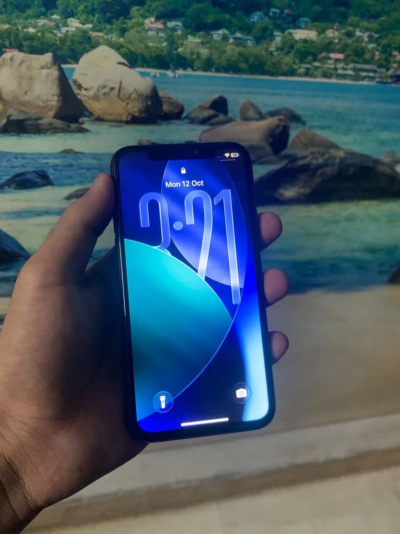 Apple iPhone 11 Pro 0
