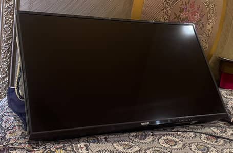 LCD 40” orient