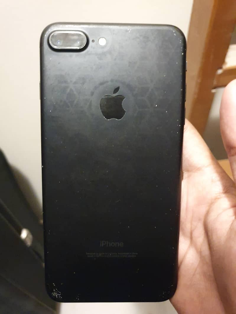Apple iPhone 7 Plus 1