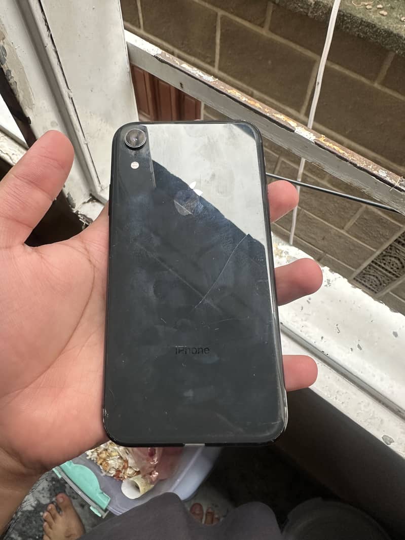 Apple iPhone XR 1