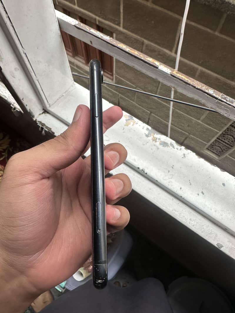 Apple iPhone XR 2