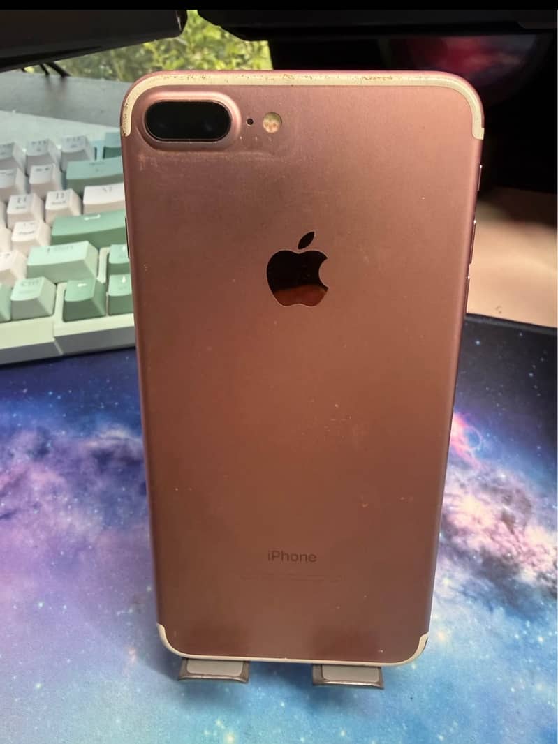 Apple iPhone 7 Plus 0