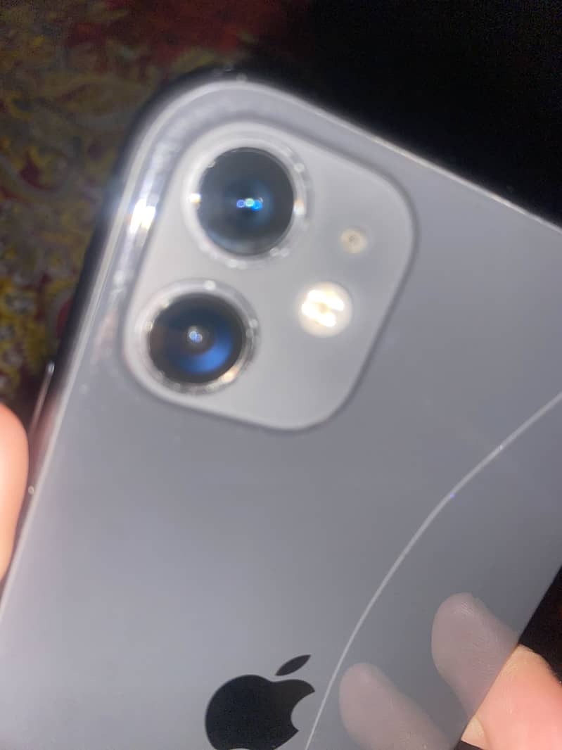 Apple iPhone 11 3