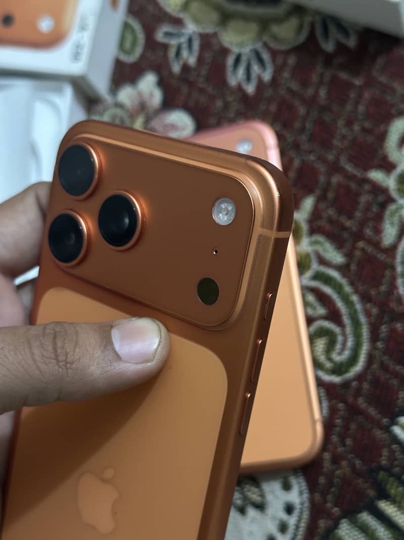 Apple iPhone 17 Pro 0