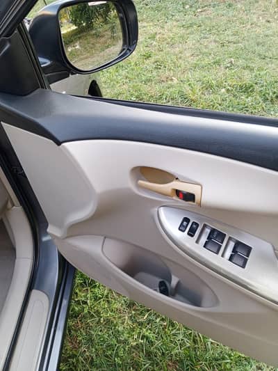 Toyota Corolla Altis 2011