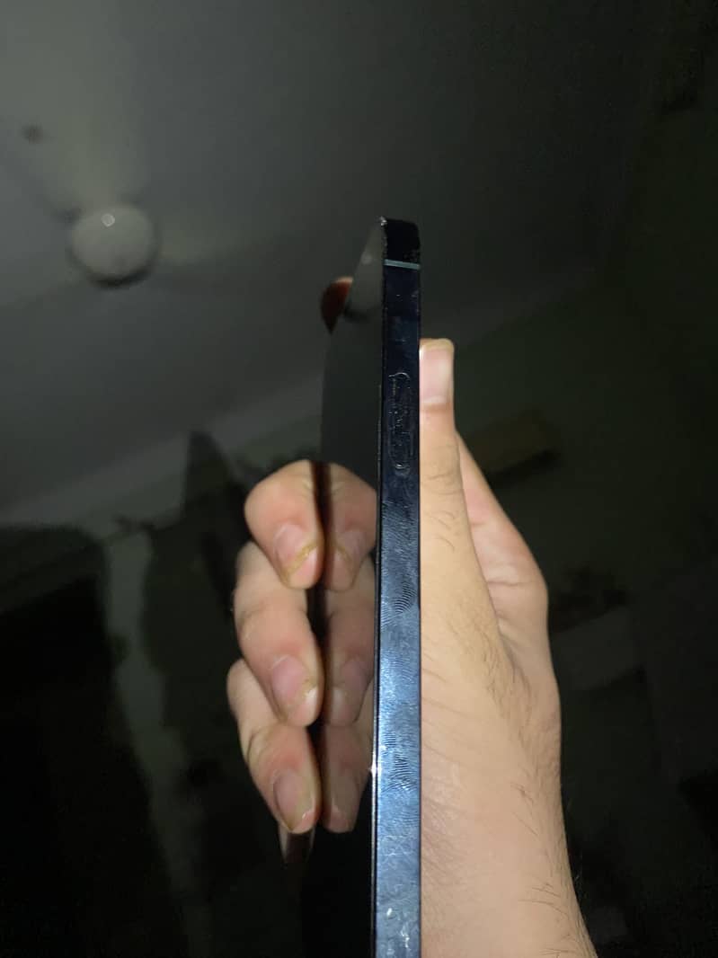 Apple iPhone 12 Pro 3