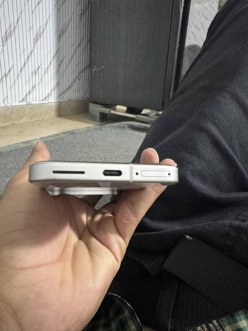Google Pixel 9 2