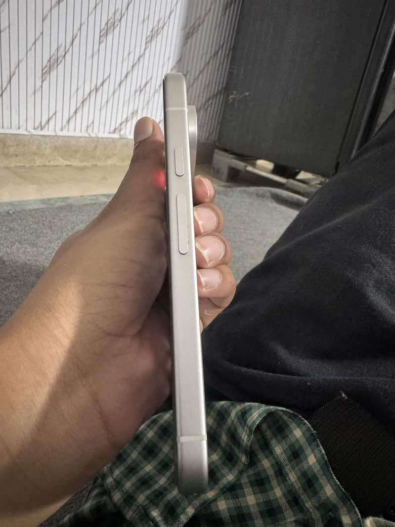 Google Pixel 9 4