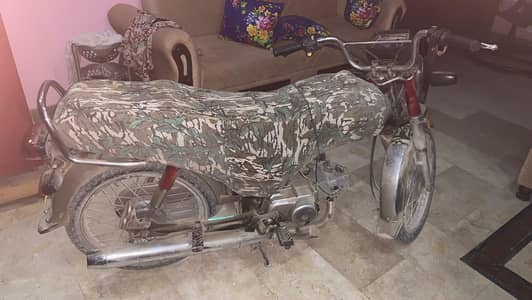 Honda CD70 for sale