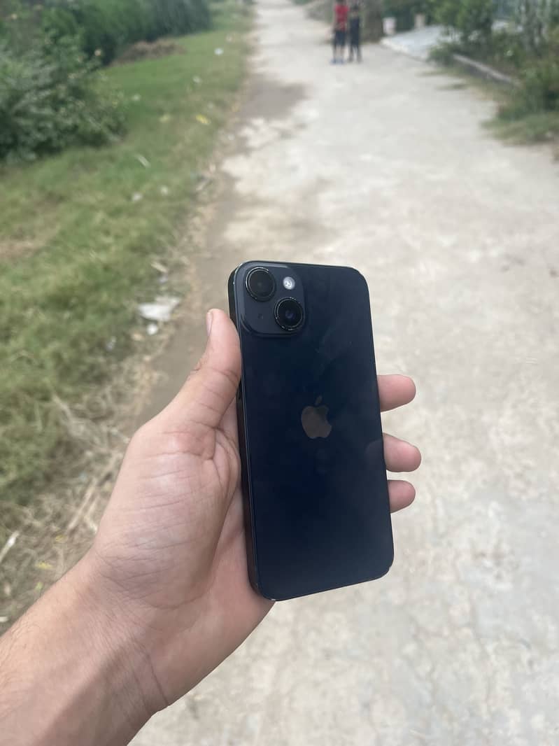 Apple iPhone 14 4