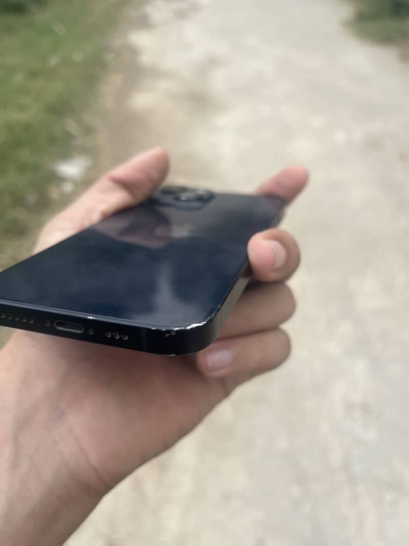 Apple iPhone 14 6