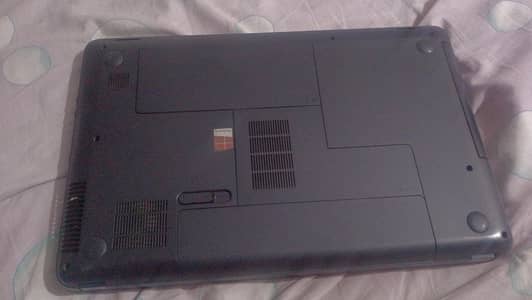 HP 2000 Laptop – 100% Original Condition, Non-Repaired, Home Used