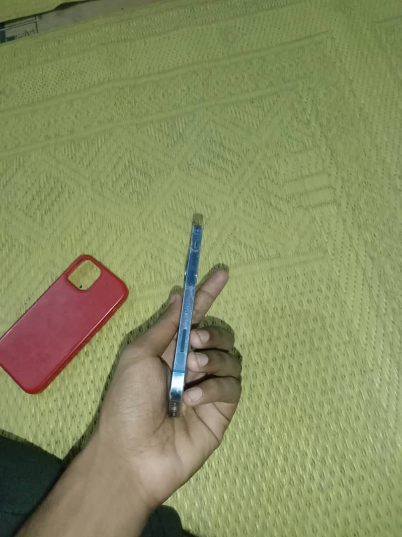 iPhone 13 mini h 0