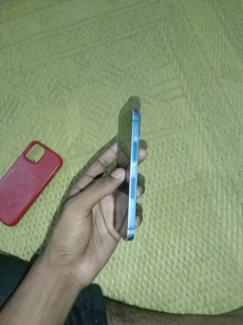 iPhone 13 mini h 3