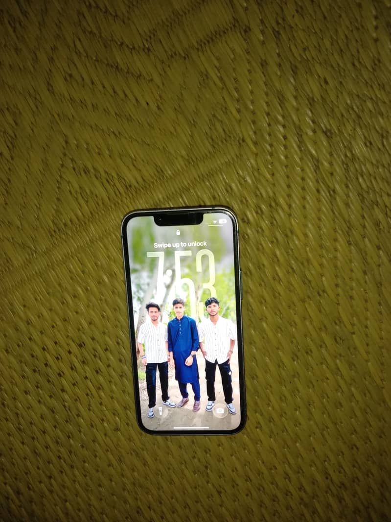 iPhone 13 mini h 5