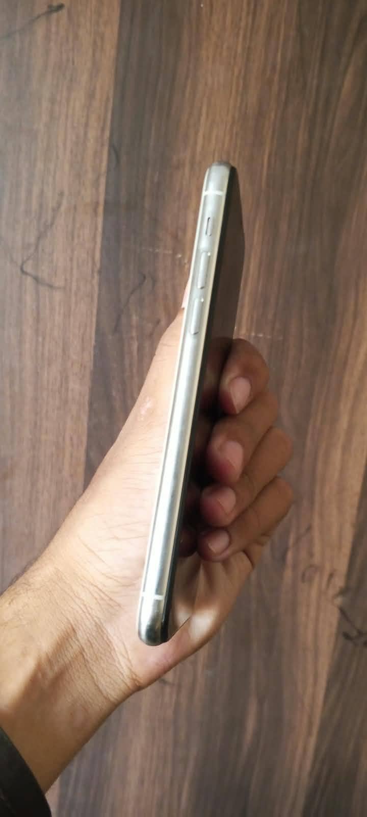 Apple iPhone 11 Pro 1