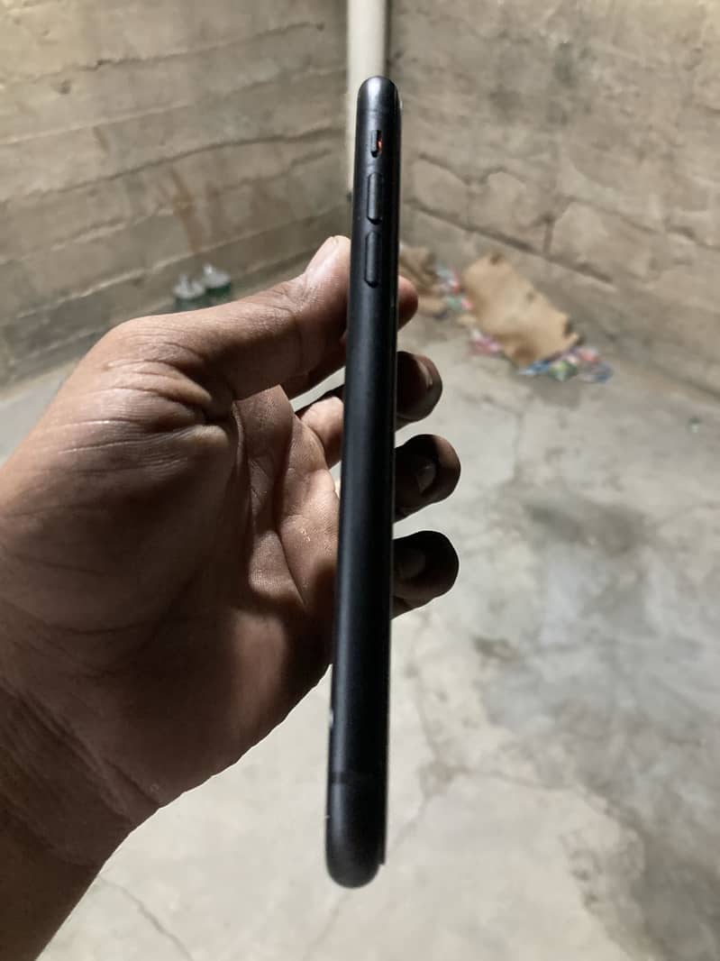 Apple iPhone 11 2