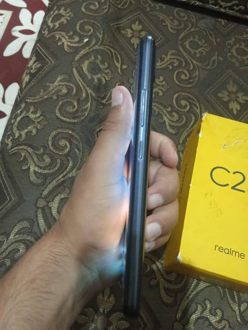 Realme C25 3
