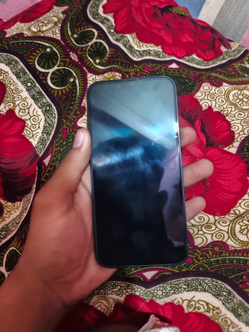 Apple iPhone 14 4