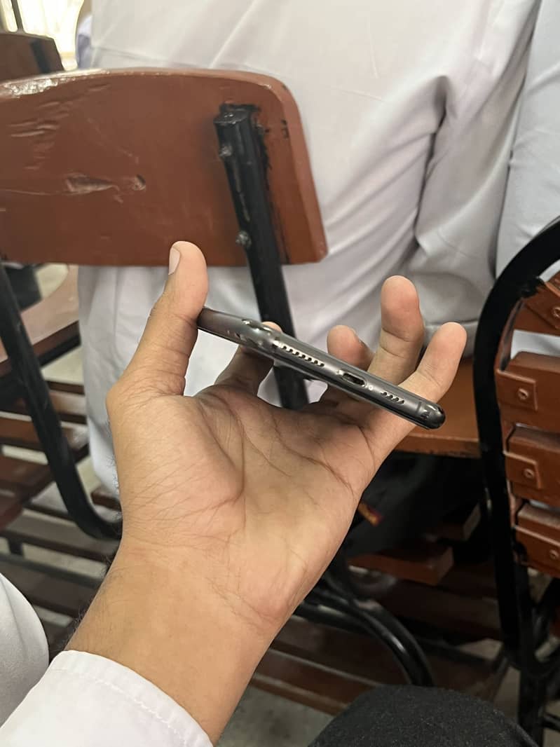 Apple iPhone 11 Pro Max 5
