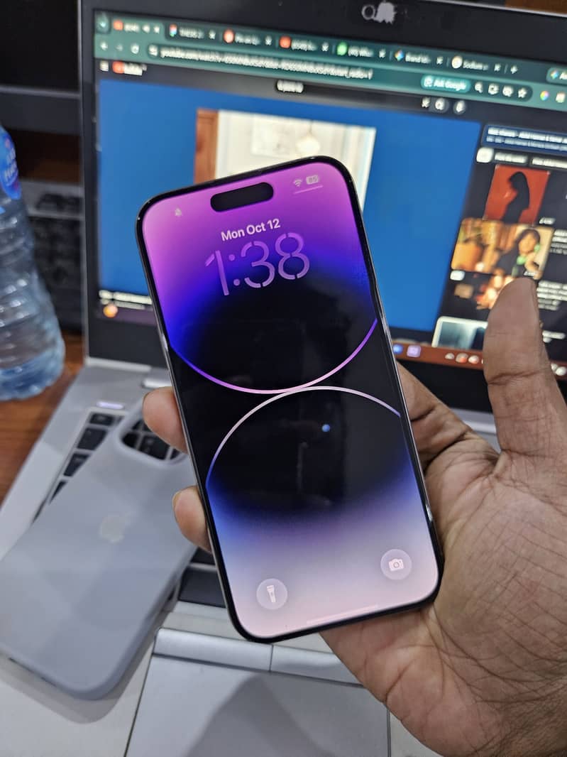 Apple iPhone 15 Pro 1