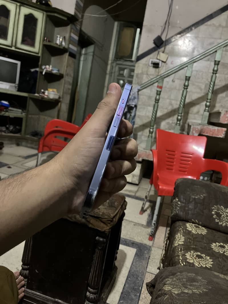 Apple iPhone 13 Pro 3