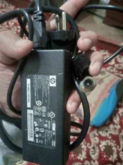 HP ka laptop Charger+ WD 120GB HDD hard drive + 1GB DDr 2 samsung RAM