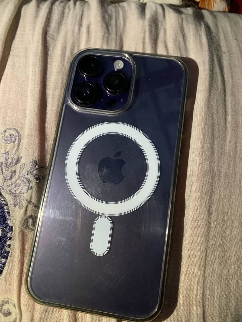 Apple iPhone 14 Pro Max 3