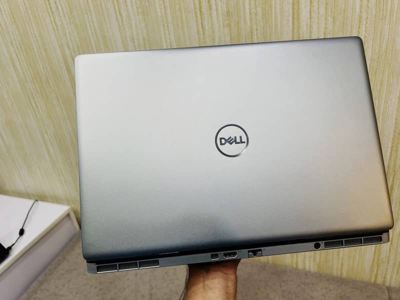 Dell Precision 7550 Mobile Workstation 2