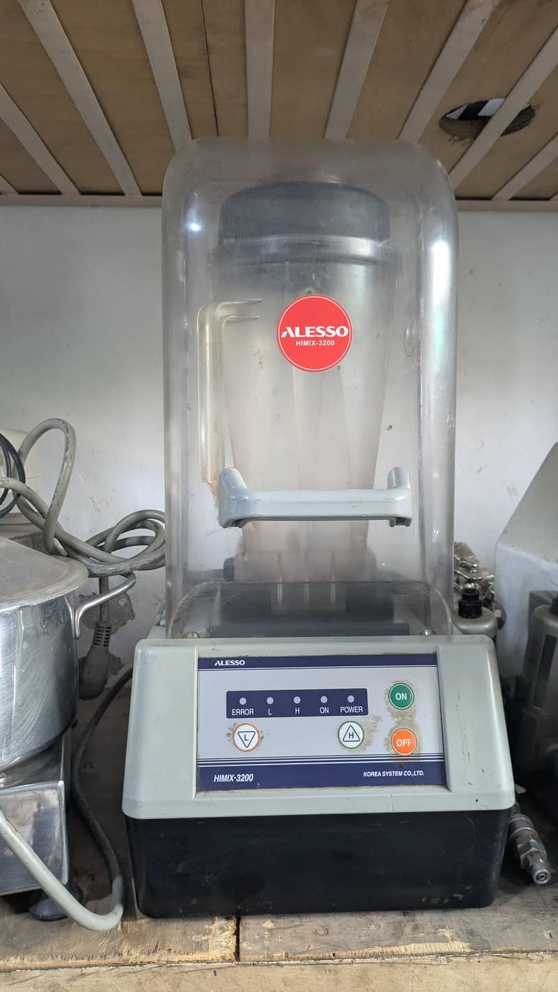 Coffee machine, espresso machine, grinder, blender, roaster 18