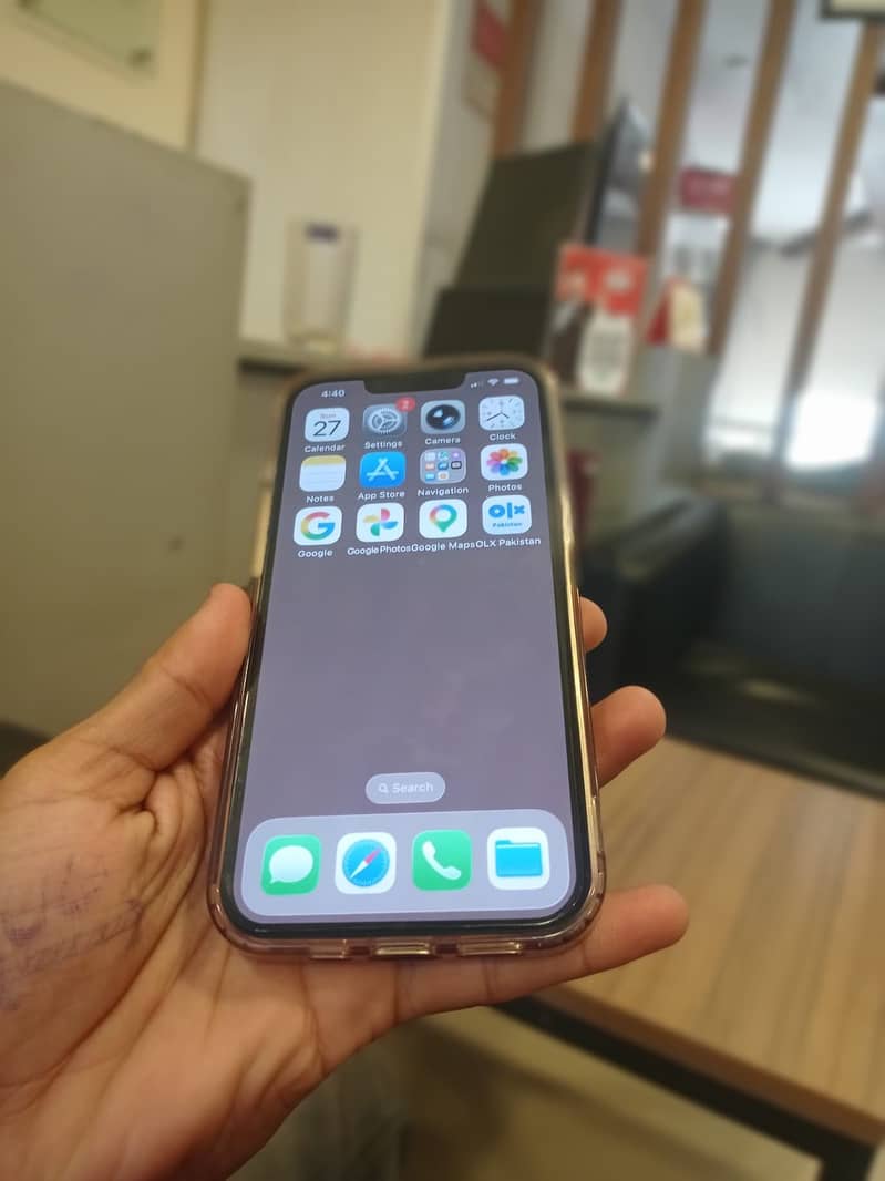 Apple iPhone 13 Pro 4