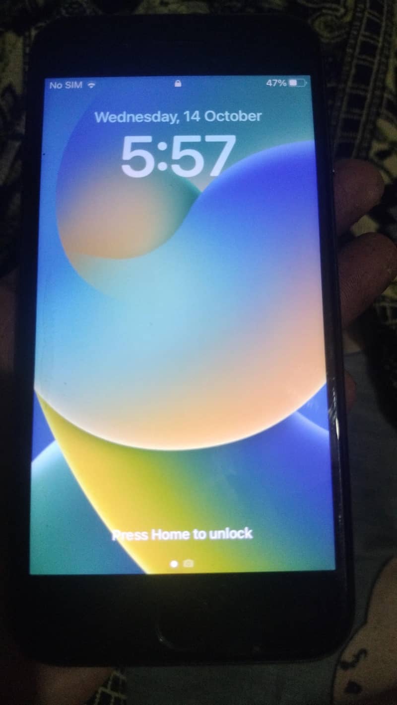 Apple iPhone 8 0